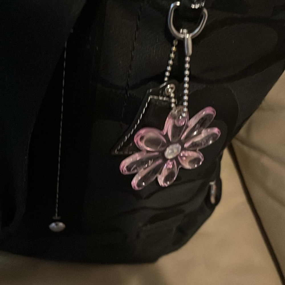 Pre-loved Black Coach Tote bag, Pink Flower Accent, & Blk hang tag. “CALL OUTS”. - Picture 10 of 10